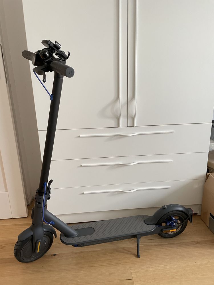 Xiaomi Mi Electric Scooter 3