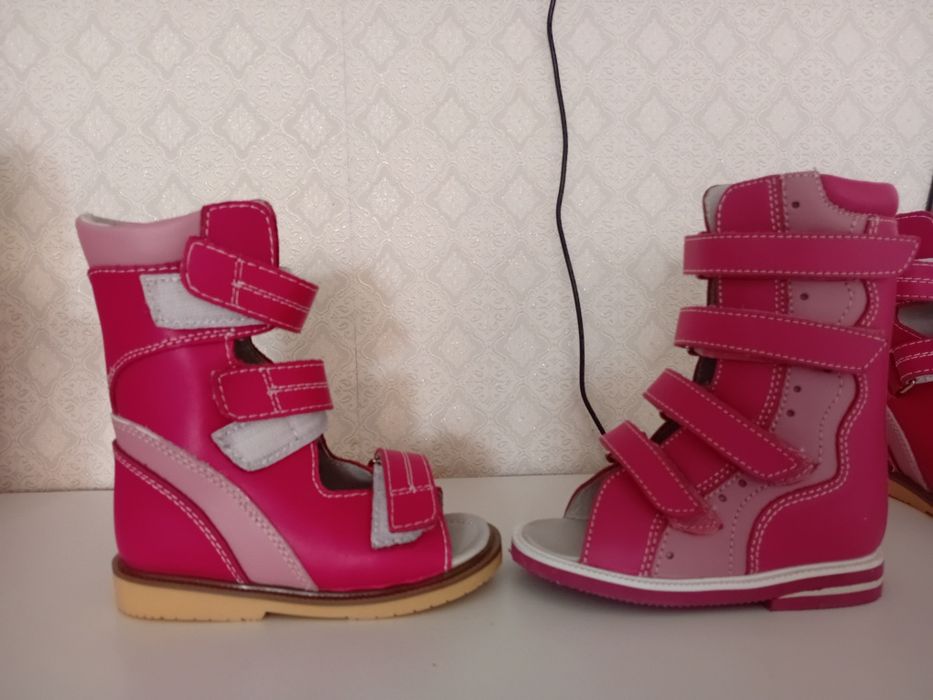 Ортопедические сандали для девочек, 3 пары. размеры 22-23-24