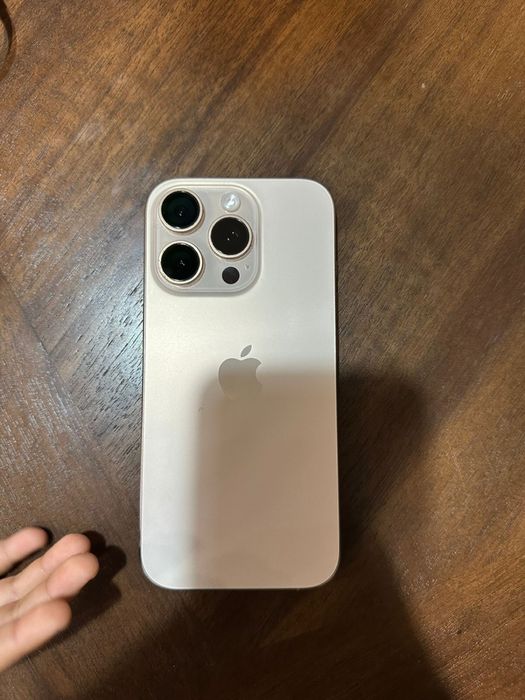 IPhone 16 pro в идеальном состоянии 128 gb