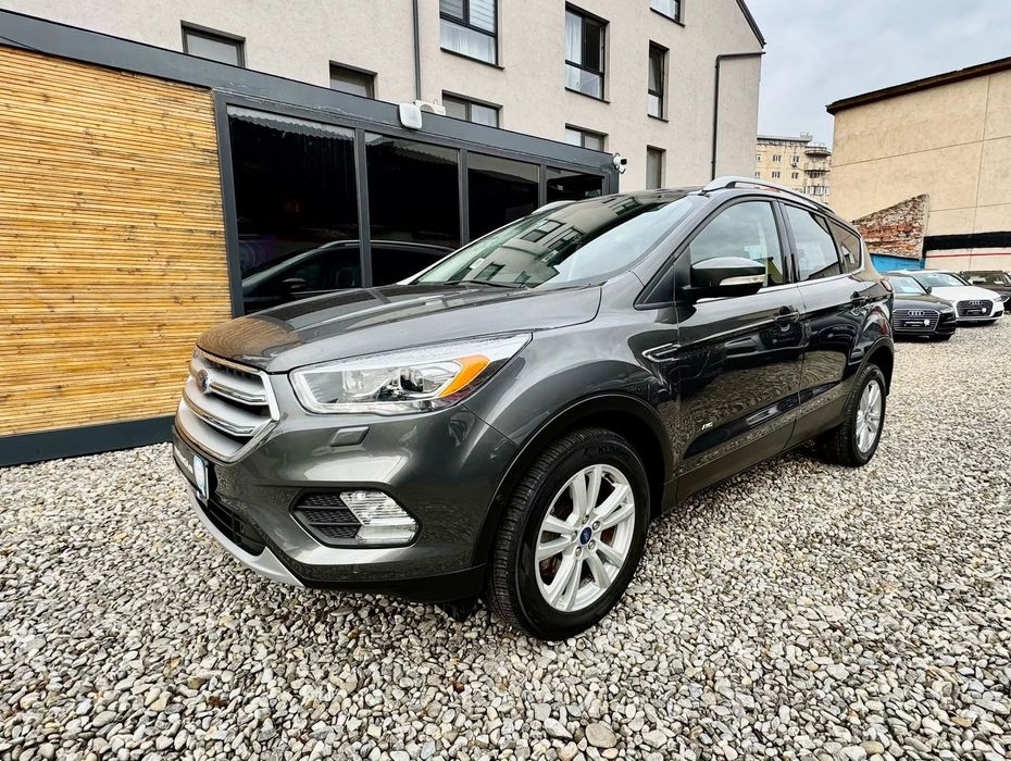 Ford Kuga Conditie buna/Piele/Clima/Trapa/Bixenon/Sony/Garantie/TVA