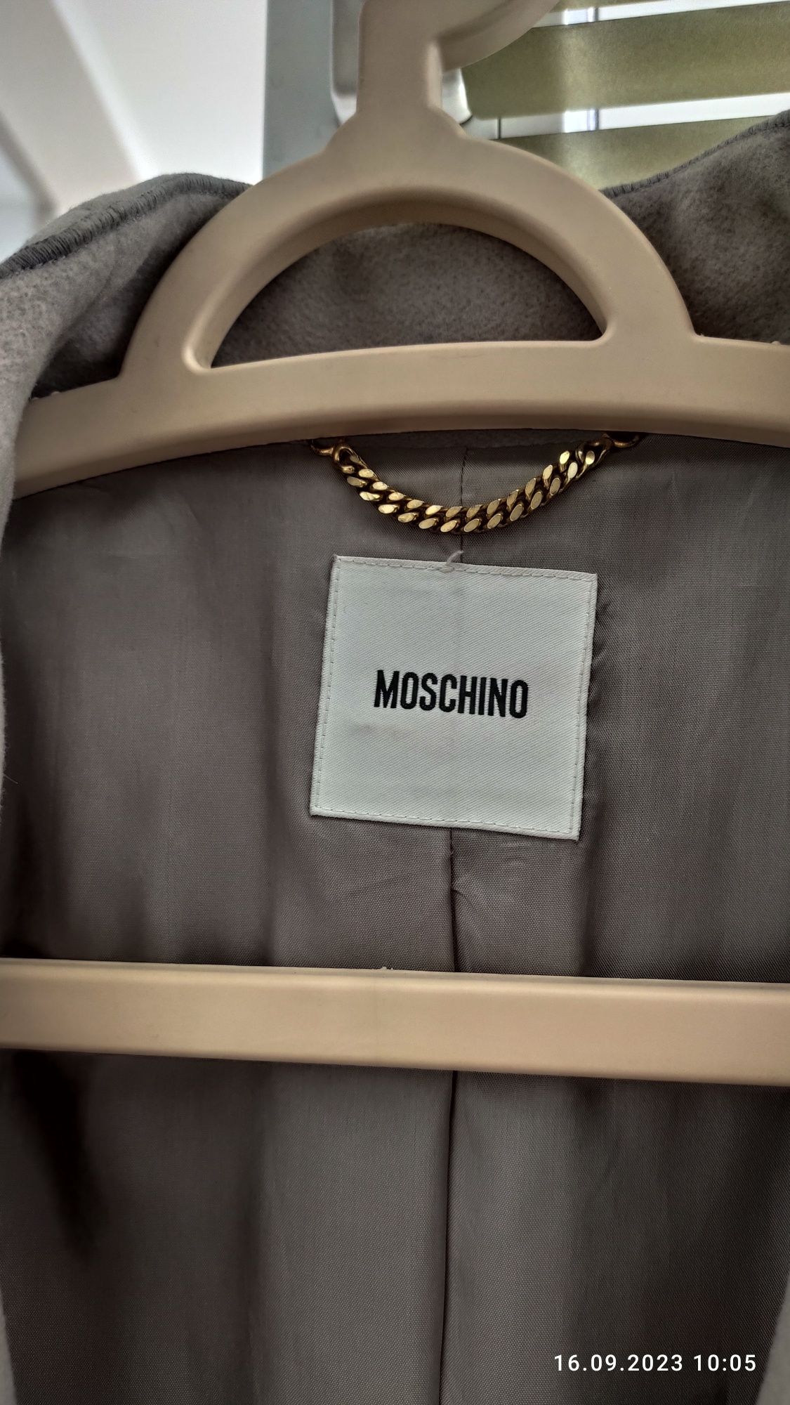 Пальто оригинал Moschino