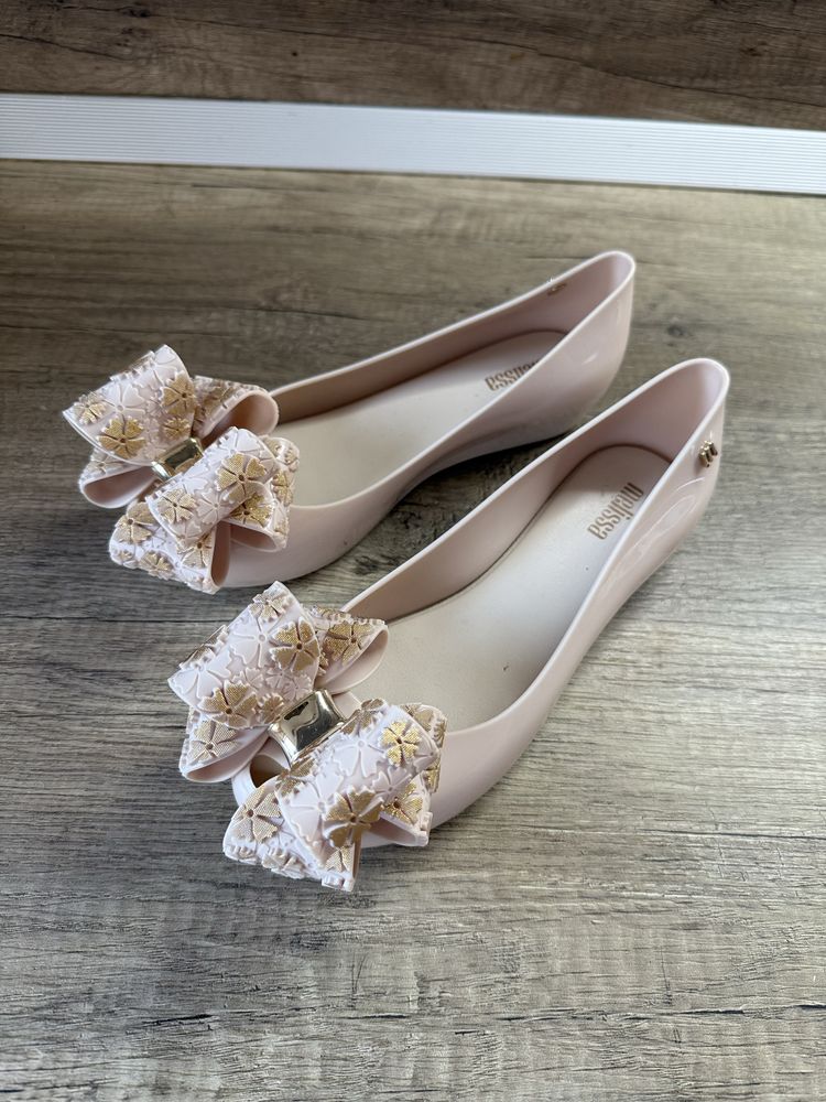 Обувки балеринки Melissa