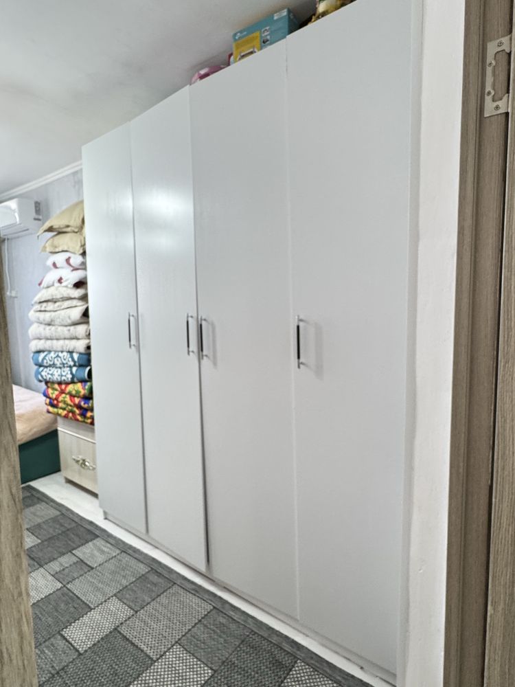 Продается срочно шифонер в спальную комнату