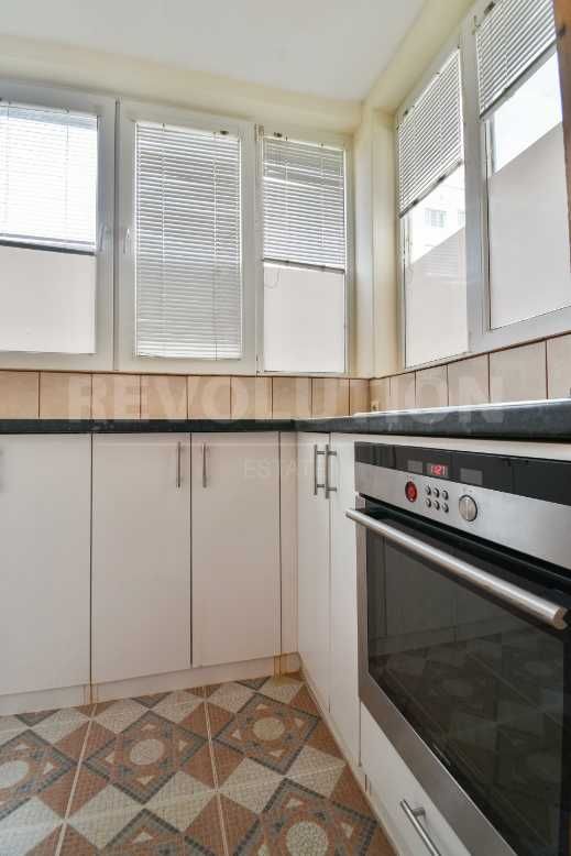 Дава се под наем Тристаен апартамент в София, Младост 4 - 78 кв.м за 450 € - Снимка #2