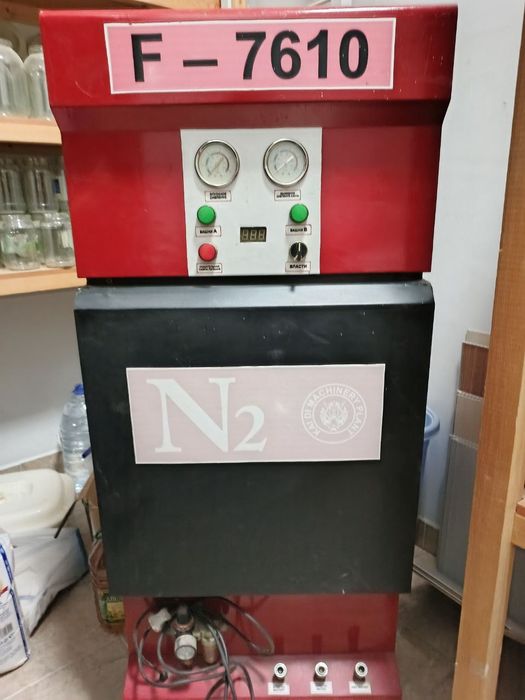 Azot generatori F-7610 sotiladi (N₂ Generator)