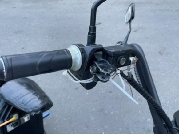 Vând moped electric se dă la schimb