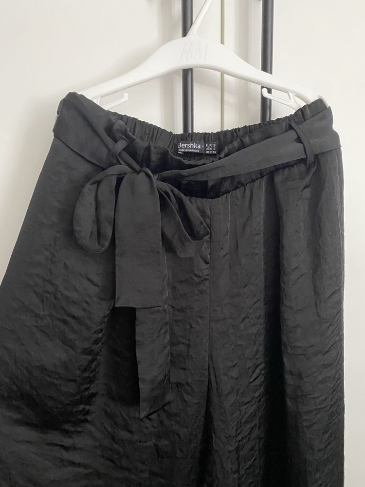 Дрехи Zara, Mango, Bershka