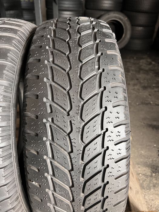 2 anvelope iarna 215/70/16 , Gt Radial