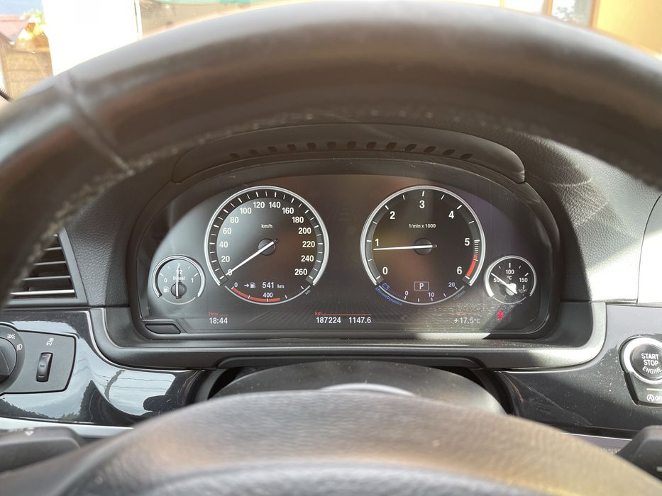 bmw seria 5 f10 2.0d vireaza spatele , camere