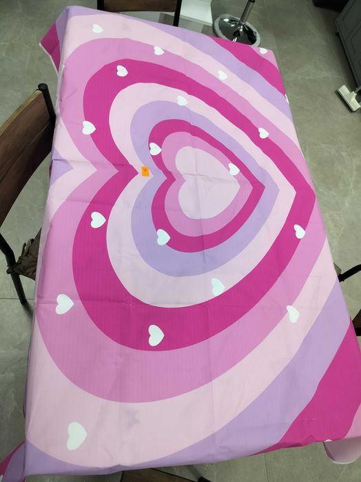 Decor tapiserie roz pentru perete