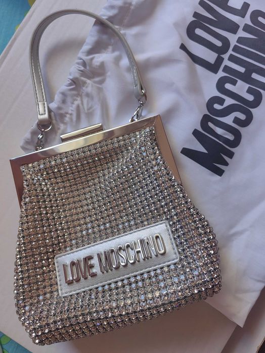 Дамска чанта - клъч Love Moschino