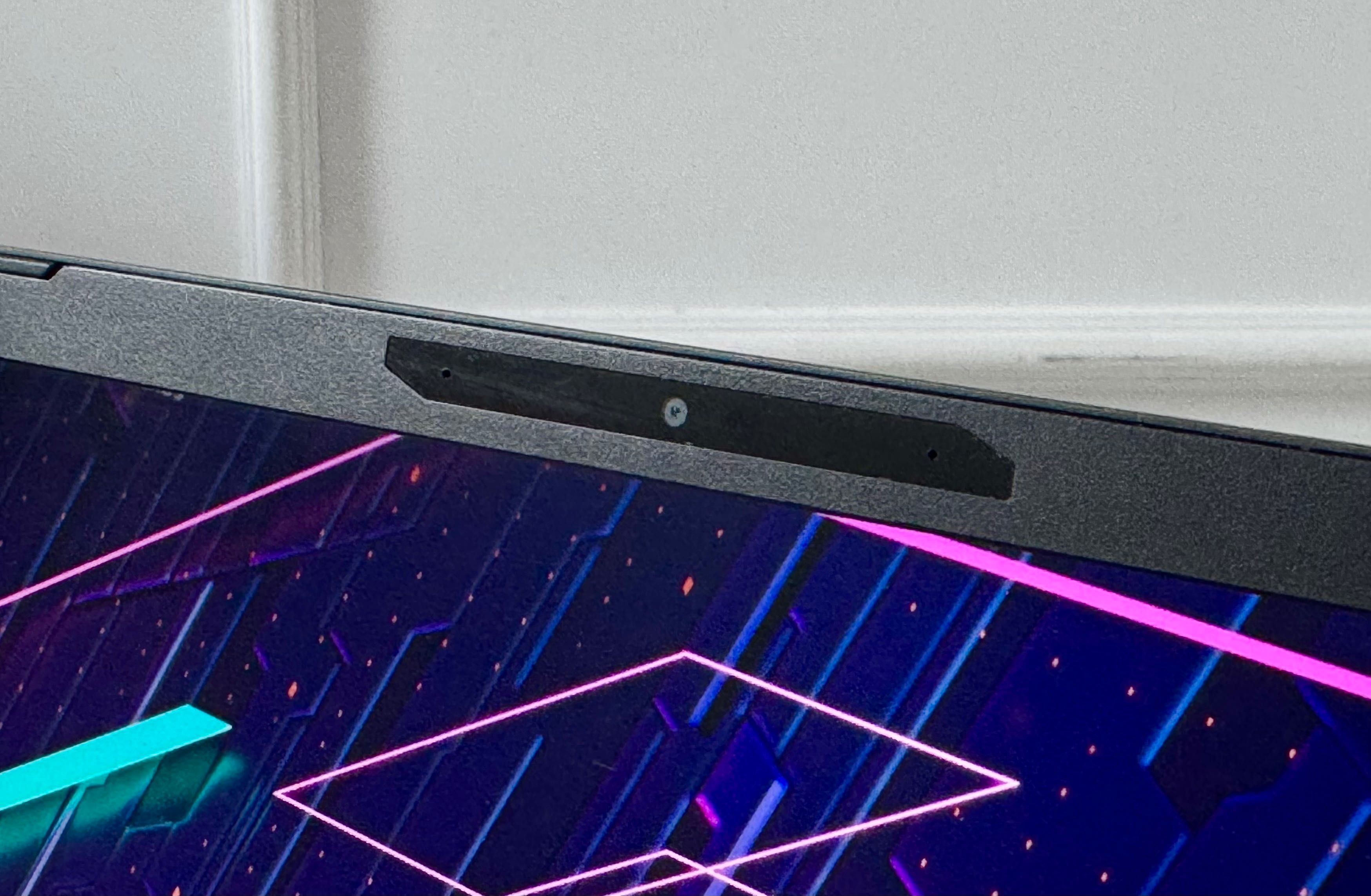 15.6 2K 165hz /RTX 4070 8GB /i7 13700H /32GB ram /1TB ssd/ Aorus RGB