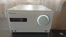 Vand un Radio CD Pioneer X-CM35