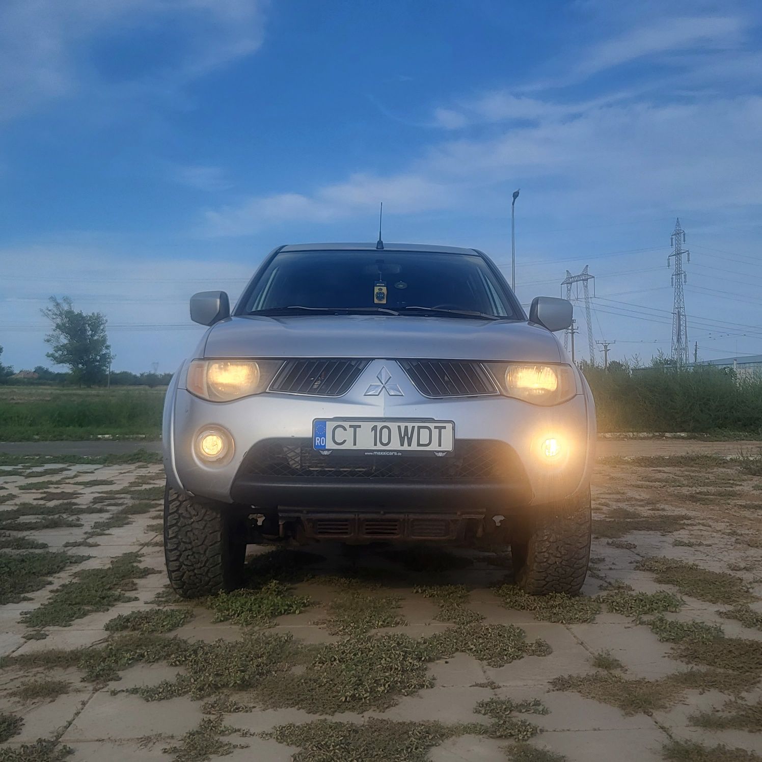 Mitsubishi L200 automat 8000 euro