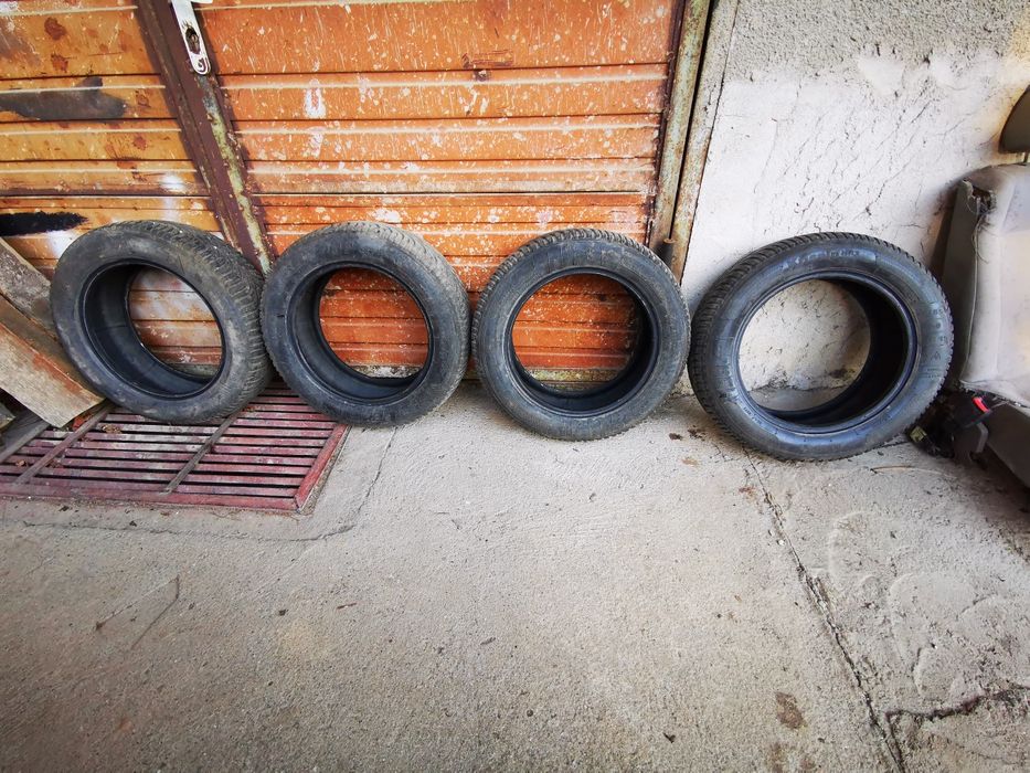 Продавам зимни гуми 185/60/R15 дот-3117