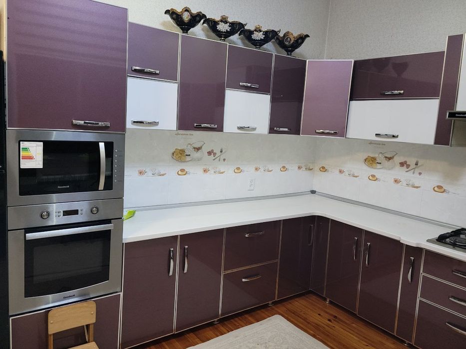 Oshxona ideal holatda original granitdan qilingan texnikalari bilan