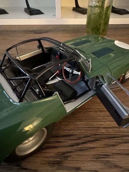 Macheta Autoart Jaguar E-type Lightweight 1:18