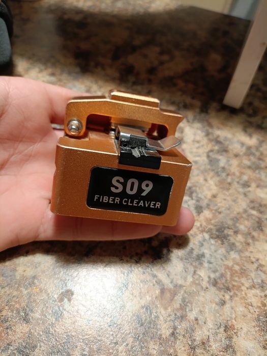 Скалыватель оптоволокна S09
