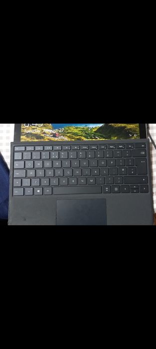 Tableta/Laptop Microsoft Surface Pro 4 cu incarcator