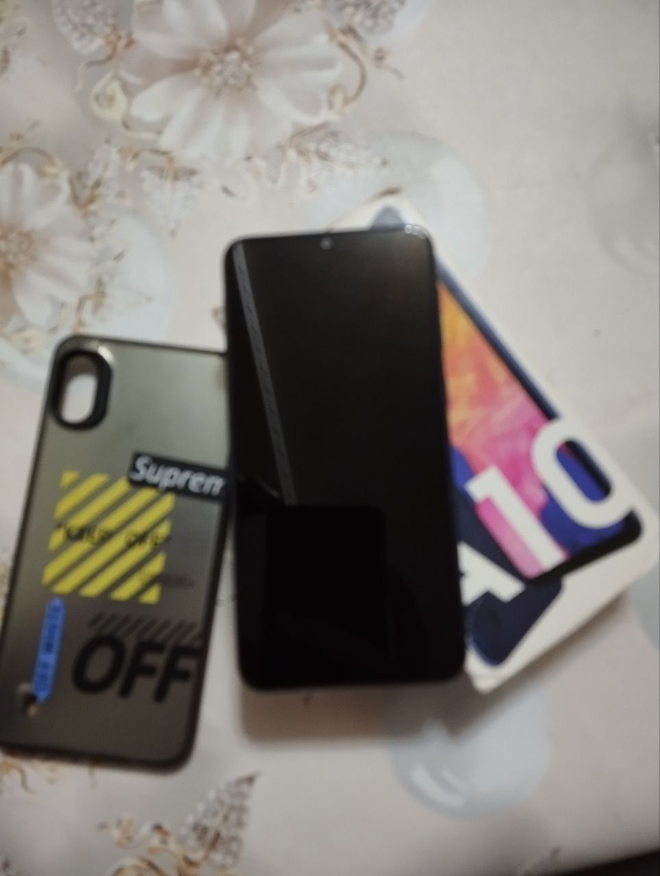 Samsung A10        .
