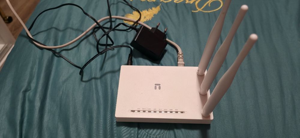 Router wirelles netis wf2409e