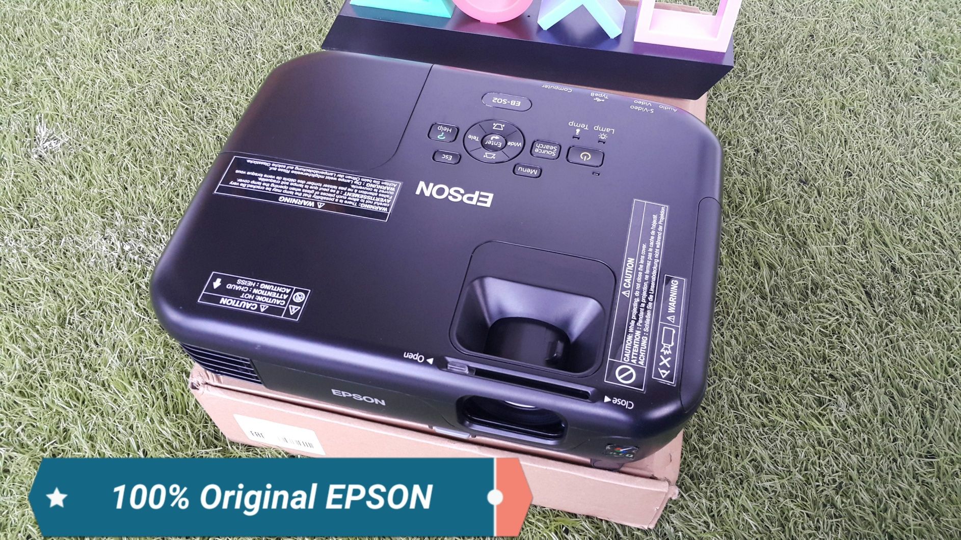 Firminniy EPSON { Проектор } Proektor. 100% ORIGINAL.