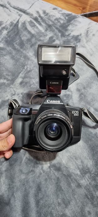 Aparat foto Canon Eos 650