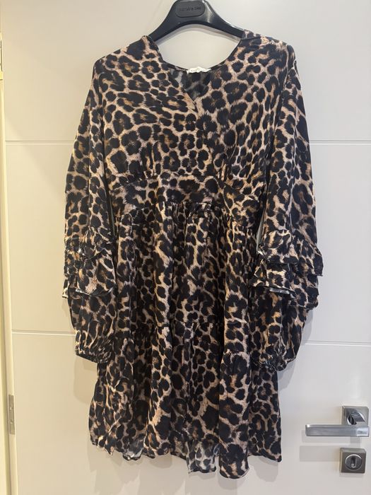 Официална рокля