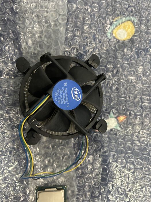 Procesor i5 9400f cofe lake + coler