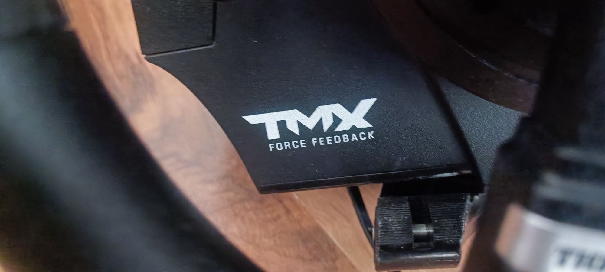 Volan Thrustmaster TMX Force Feedback PC Xbox.