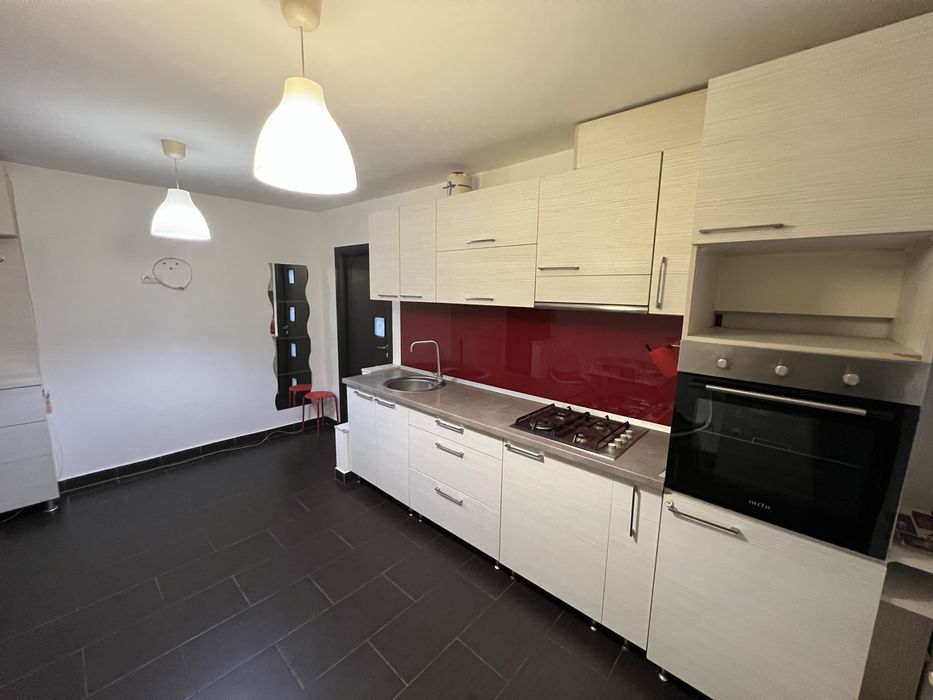 Inchiriere apartament .