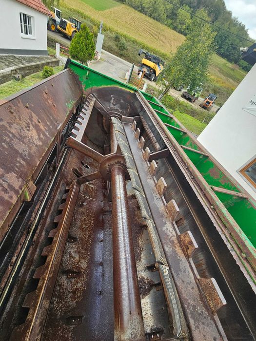 Remorca malaxor de furaje Keenan MechFiber 320