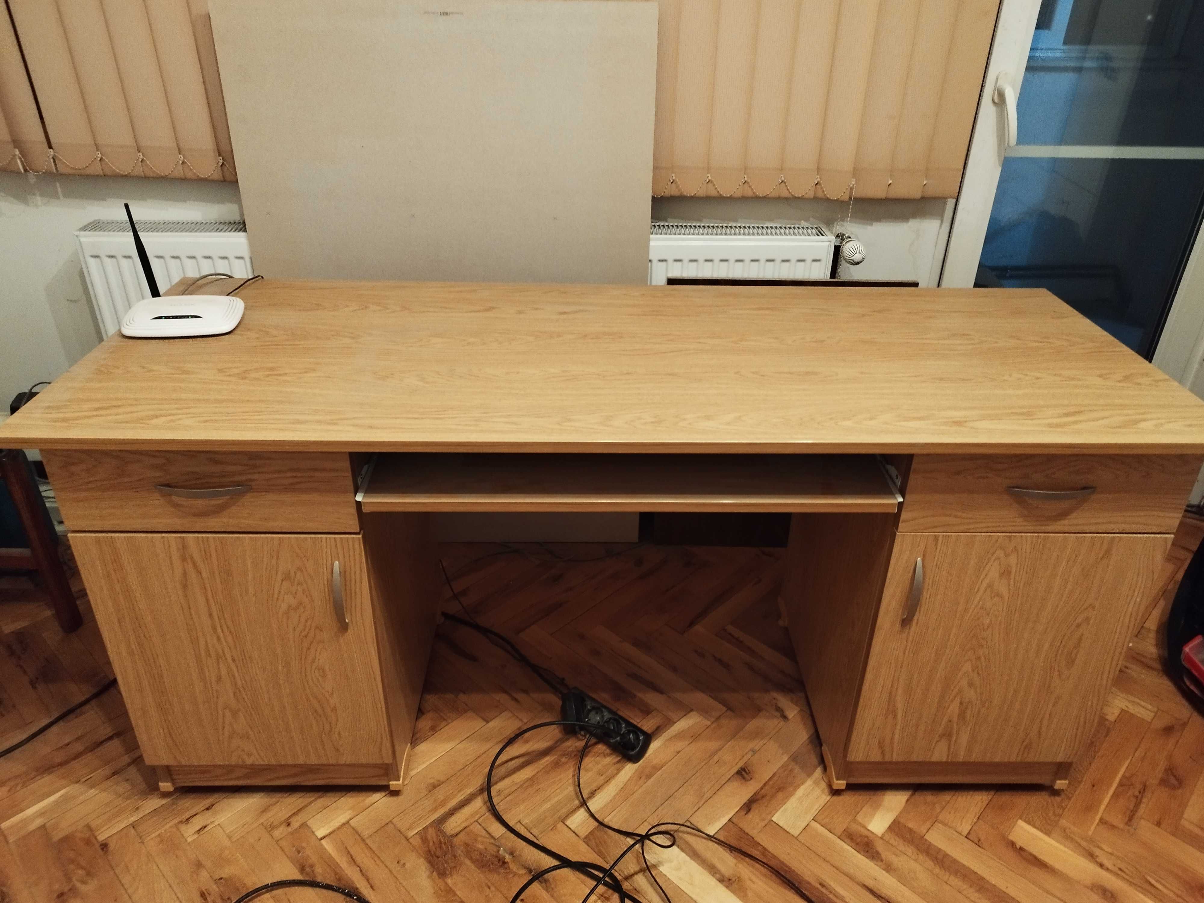 Бюро 160х60х75 см