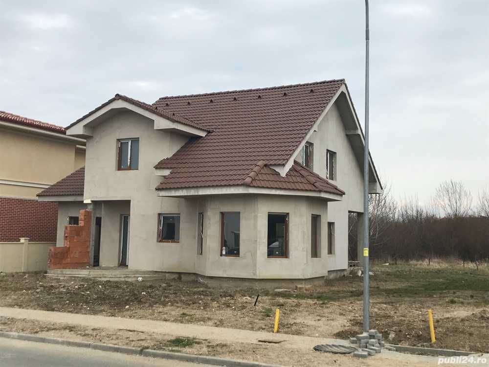 Vila "la gri" de vanzare in Tabacovici Residence, Arad