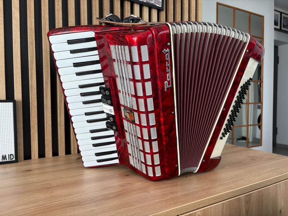 Acordeon Parrot cu 60 de basi