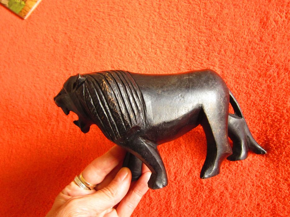 cadou rar Leu  sculptura lemn esenta tare, arta africana vintage