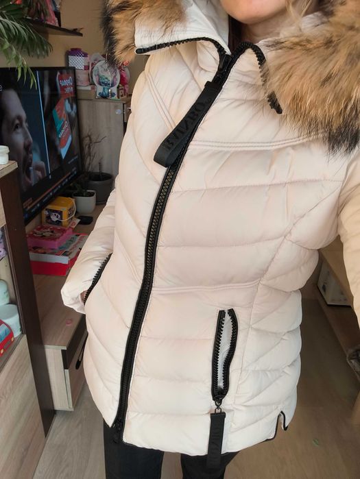 Като ново. Зимно яке с качулка от естествен пух НОВО