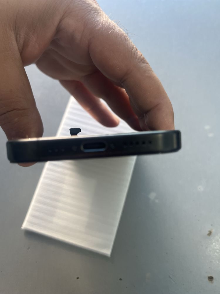 iPhone 15 pro капак с  корпус