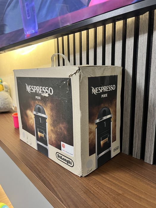 Nespresso - Pixie, C62-EUTINE-S, 19 bar, 0.7 l, Titan