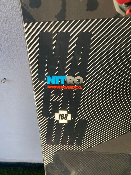 Сноуборд Nitro Magnum 168 + автомати