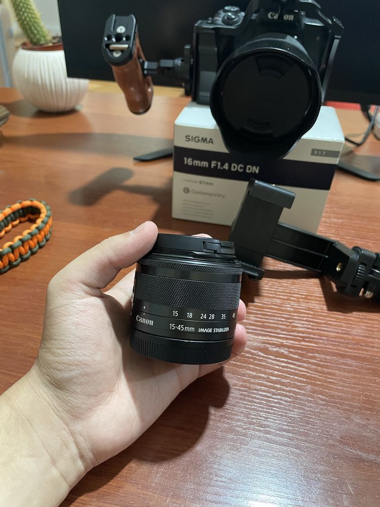 Камера Canon M50 kit,обьектив Sigma 16mm