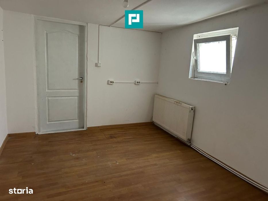 Spațiu depozitare, 42 mp, Complexul Studențesc