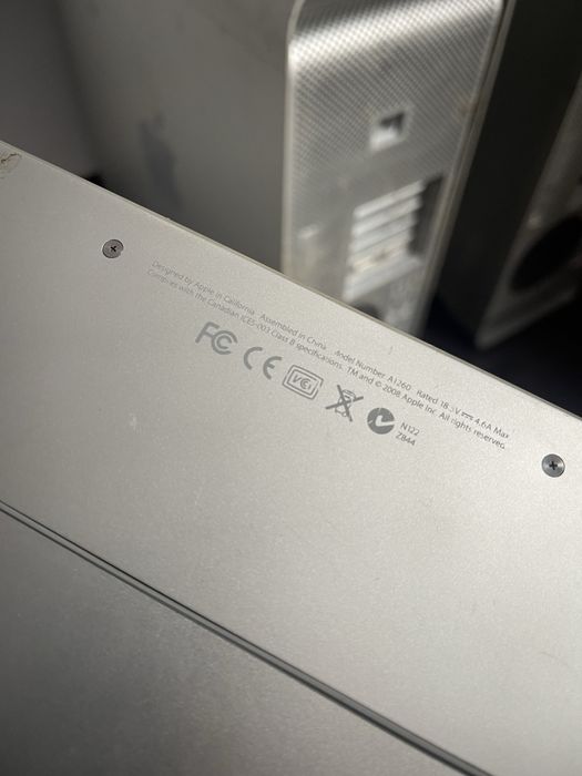 Unitate Apple & Macbook Pro