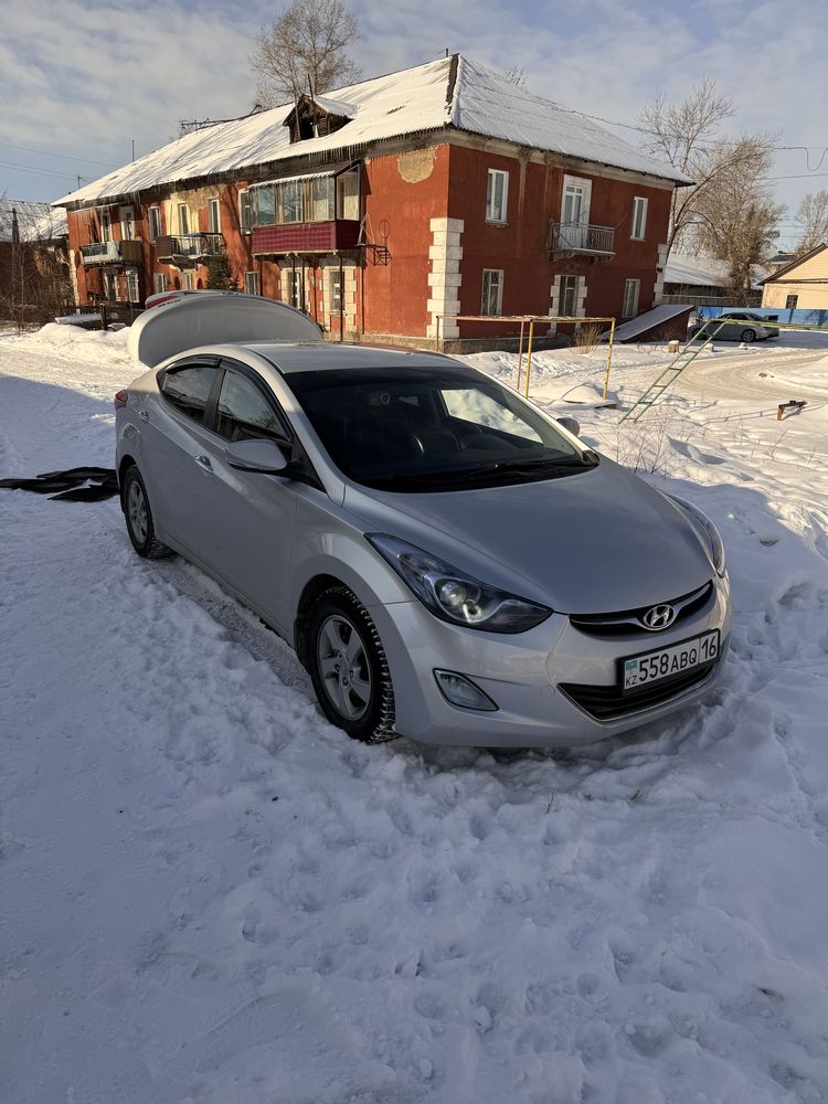 Коврики салона Huindai Elantra