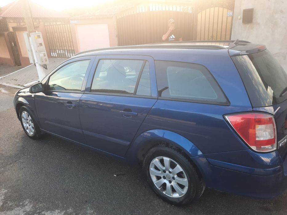 Vând Opel Astra H