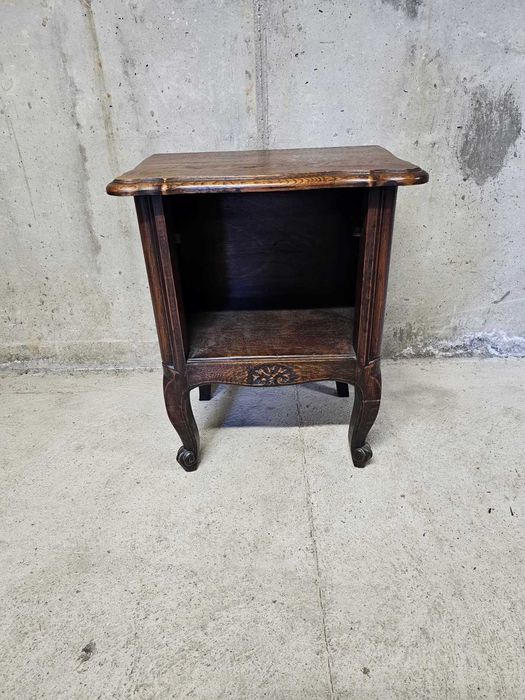 Шкафче в стил Луи 15