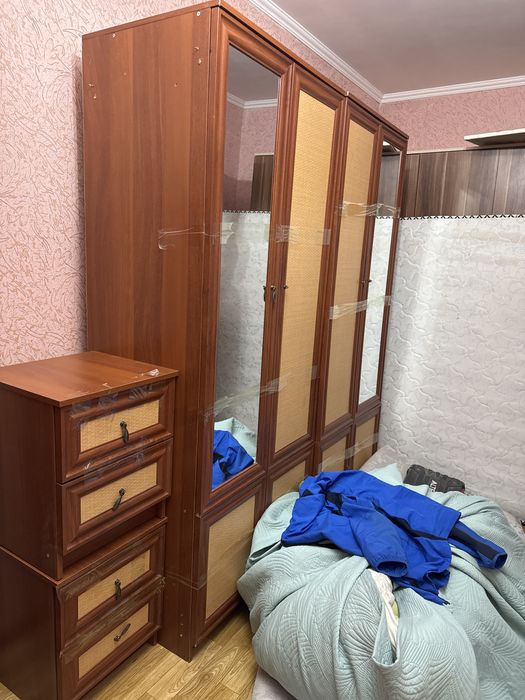 Шифонер с 2 камодом . Состояние норм