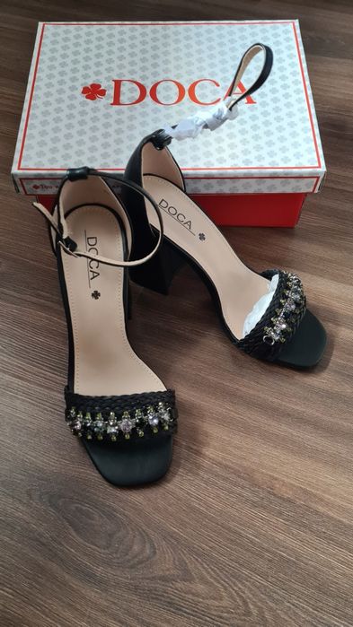 Sandale cu toc elegante mărimea 36 Doca