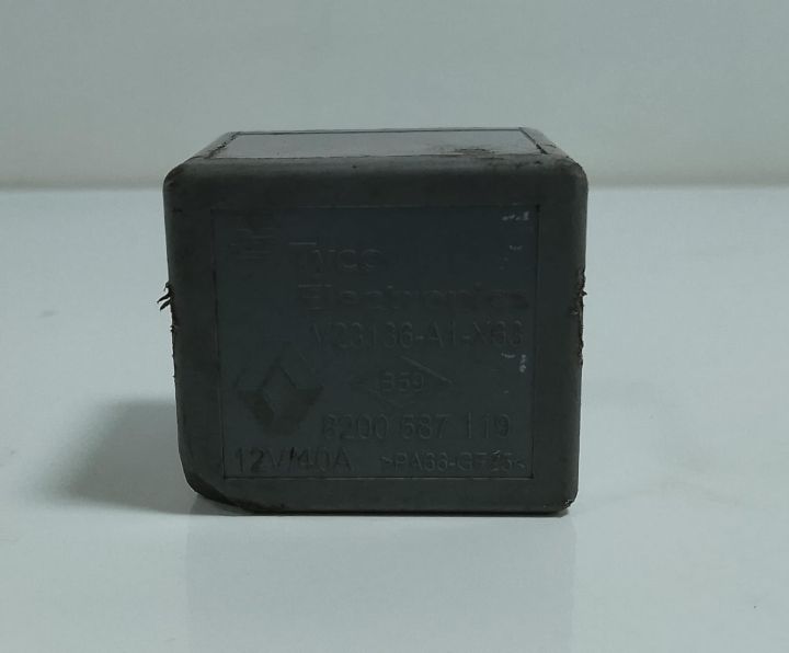 Releu  8200587119 Fiat Talento  seria