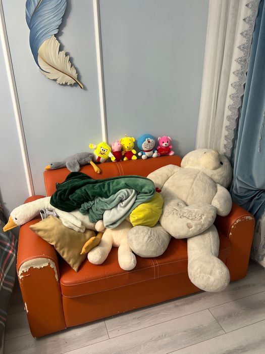 Диван отдам даром. Символично 1000тг